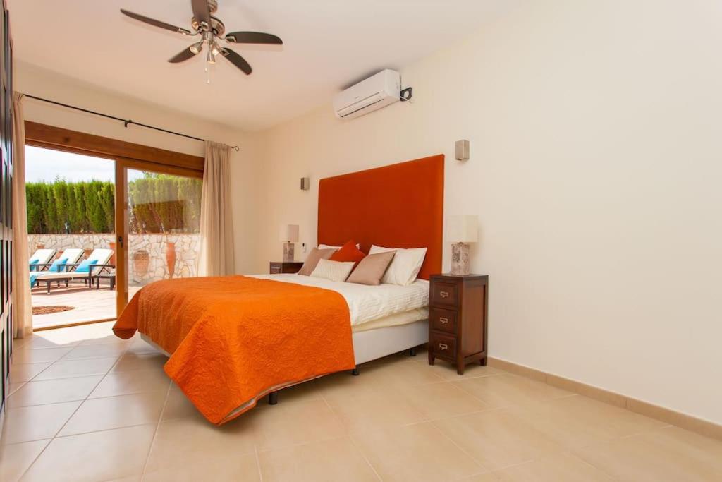Summer Offers! Fabulous Luxury Villa Near The Beach Sleeps 8 เบนัลมาเดนา ภายนอก รูปภาพ