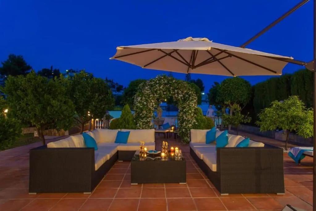 Summer Offers! Fabulous Luxury Villa Near The Beach Sleeps 8 เบนัลมาเดนา ภายนอก รูปภาพ