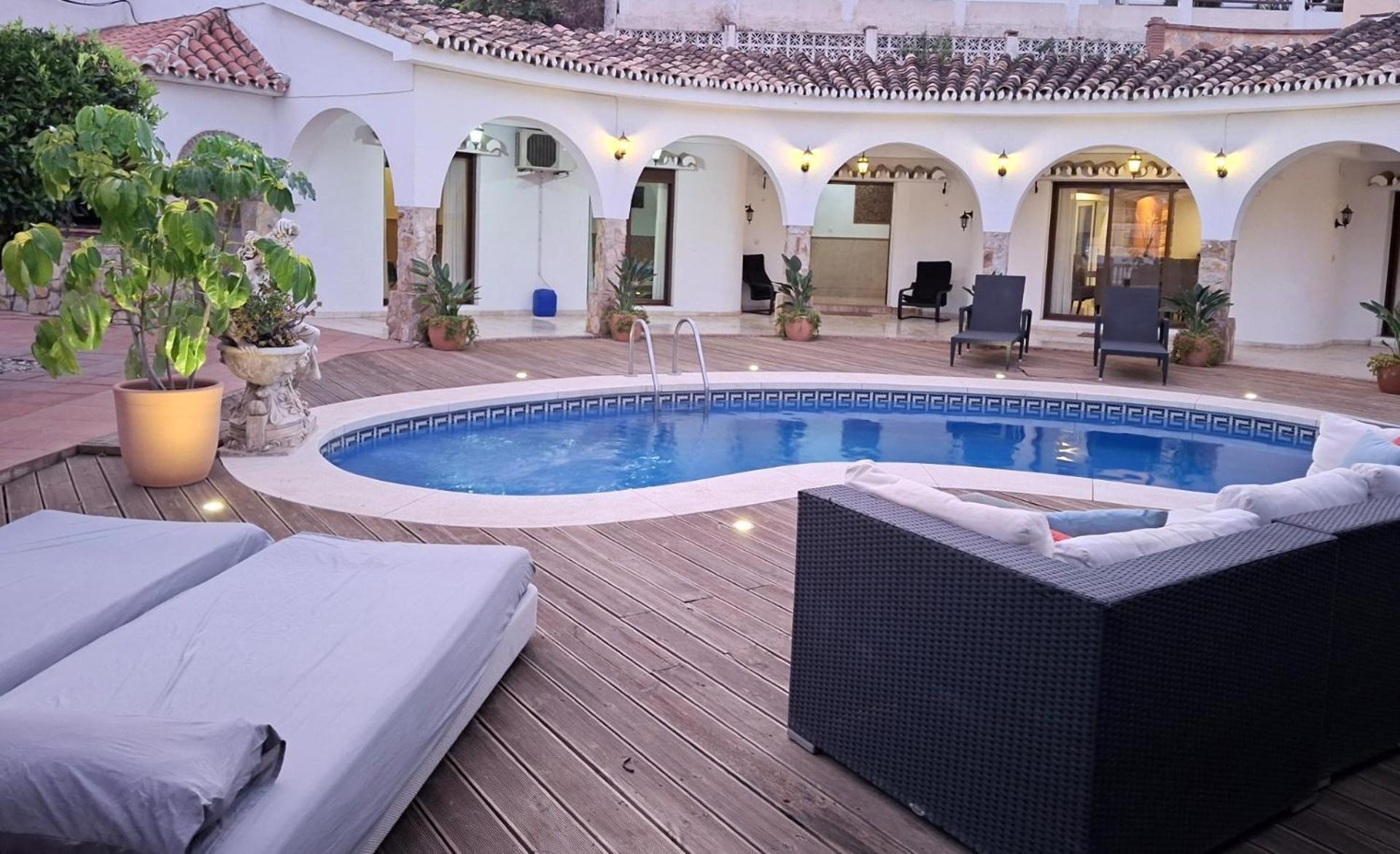 Summer Offers! Fabulous Luxury Villa Near The Beach Sleeps 8 เบนัลมาเดนา ภายนอก รูปภาพ